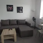 Apartamento 10 *