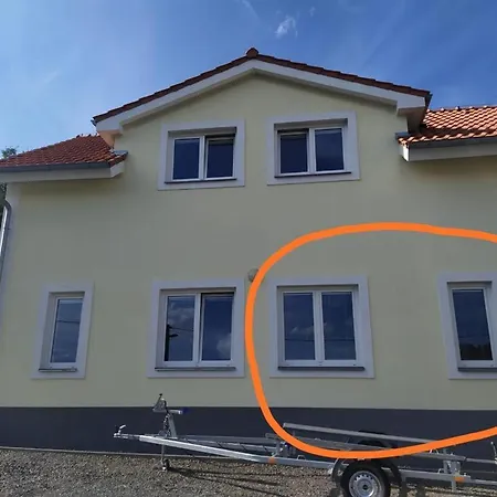 10 Apartament *