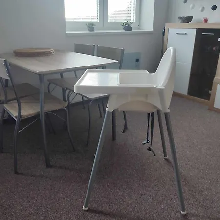 10 Apartament