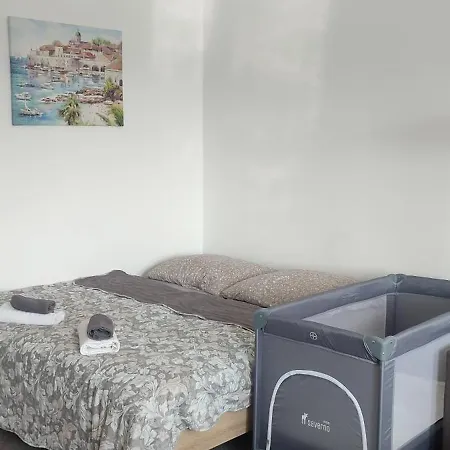 Apartamento 10 *